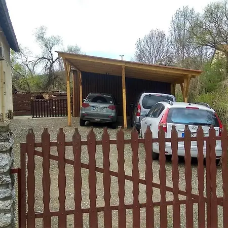 Czako Vendeghaz Rekreacios Pihenohaza 3*